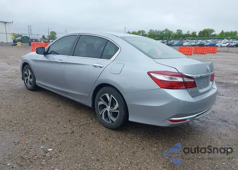 2017 Honda Accord Lx z USA, uszkodzony, nr VIN 1HGCR2F34HA279296